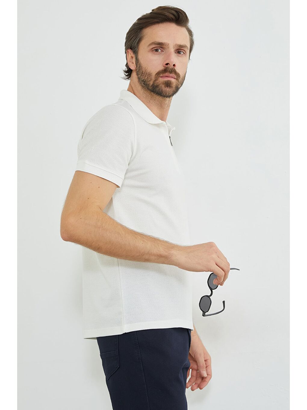 Ekru Yarım Fermuarlı Petek Kumaş Polo Yaka Tişört-3