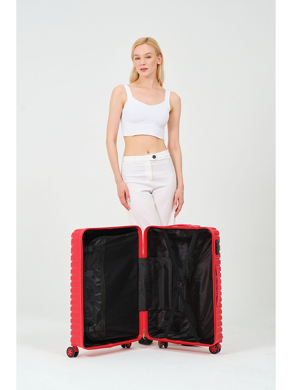 Orta Boy Kırmızı PP Valiz-11