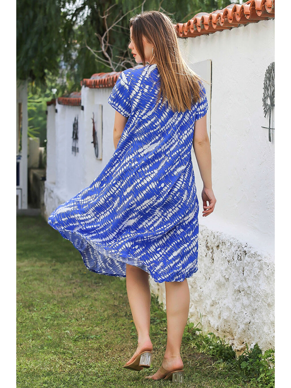 Mavi V Yaka Düşük Kol Allover Baskılı Casual Viskon Dokuma Elbise 115 66-6