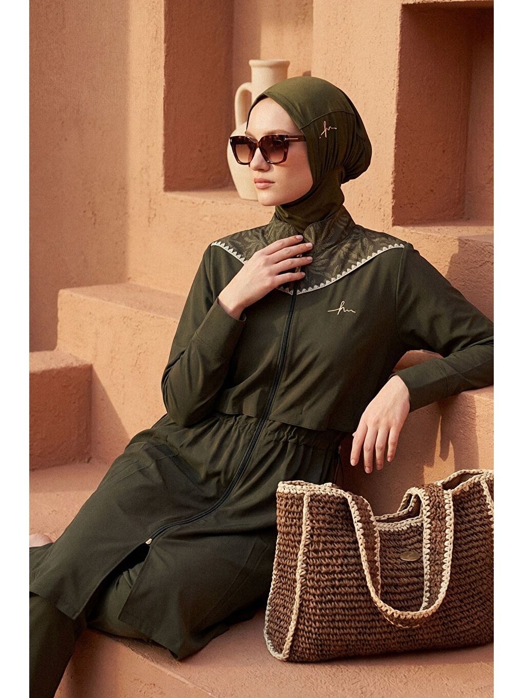 Haki Vaha Koleksiyonu Omuz Bölgesi Palmiye Desenli Yeşil 5 Parça Tam Tesettür Mayo Takımı 5097-1