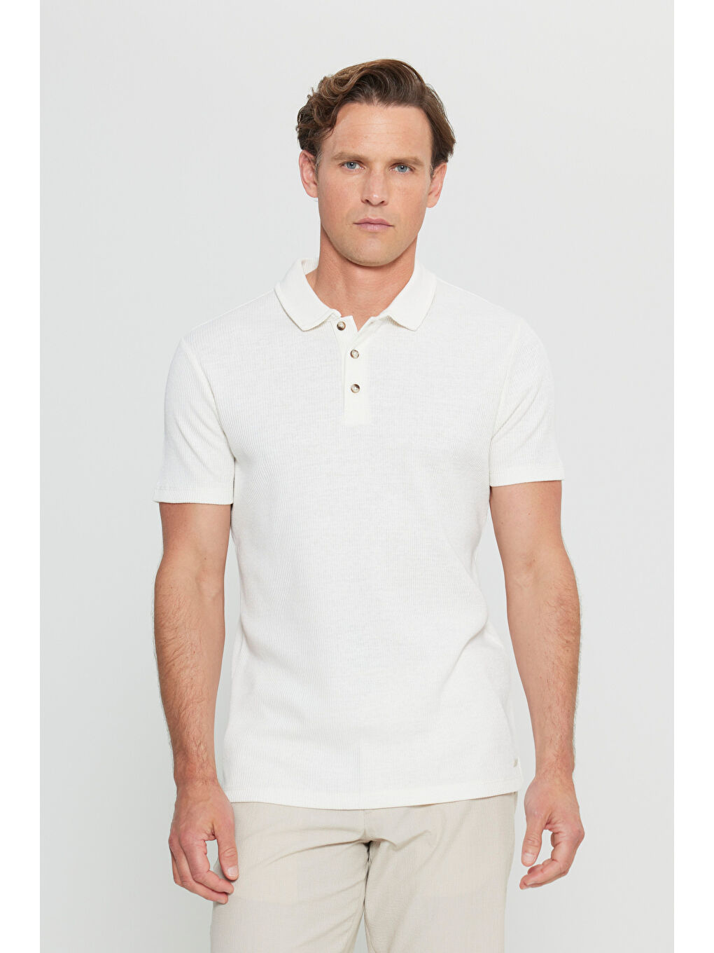 Erkek Ekru Pamuklu Dar Kesim Polo Yaka Çizgili Tişört