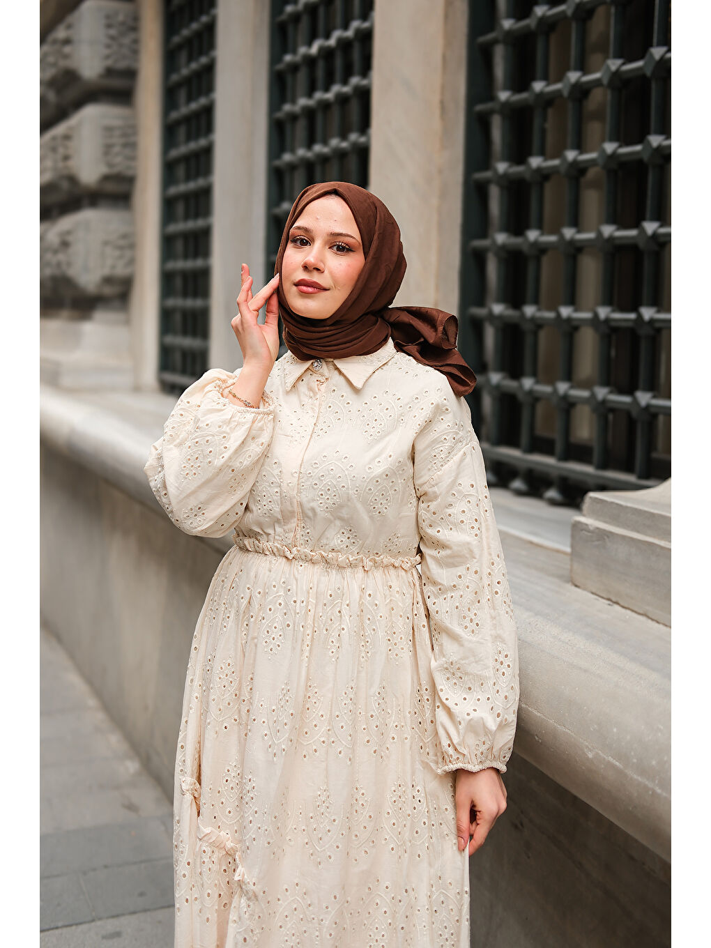 Ekru Kadın Beli Lastikli Brode Elbise  Krem-4