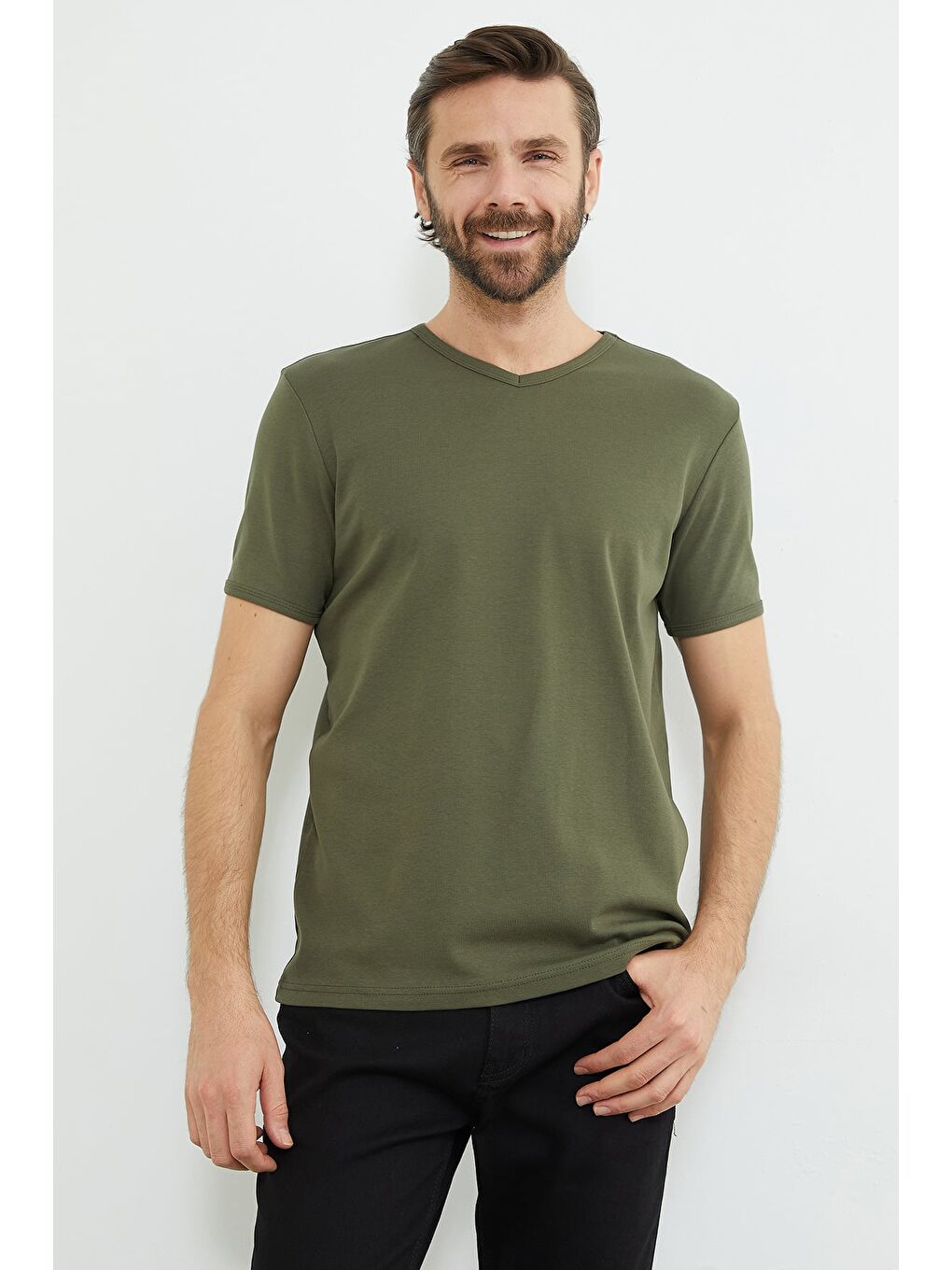 Haki Basic Ribanalı V Yaka Tişört