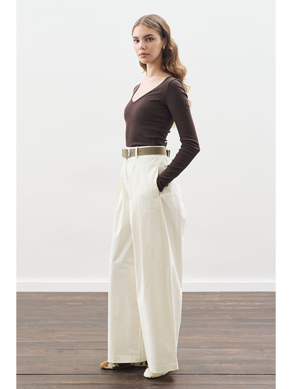 Geniş Pileli Gabardin Pantolon Ekru-2