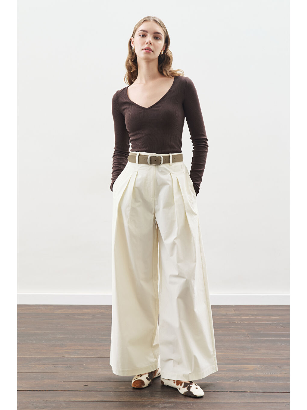 Geniş Pileli Gabardin Pantolon Ekru-3