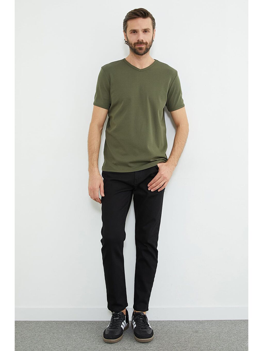 Haki Basic Ribanalı V Yaka Tişört-3