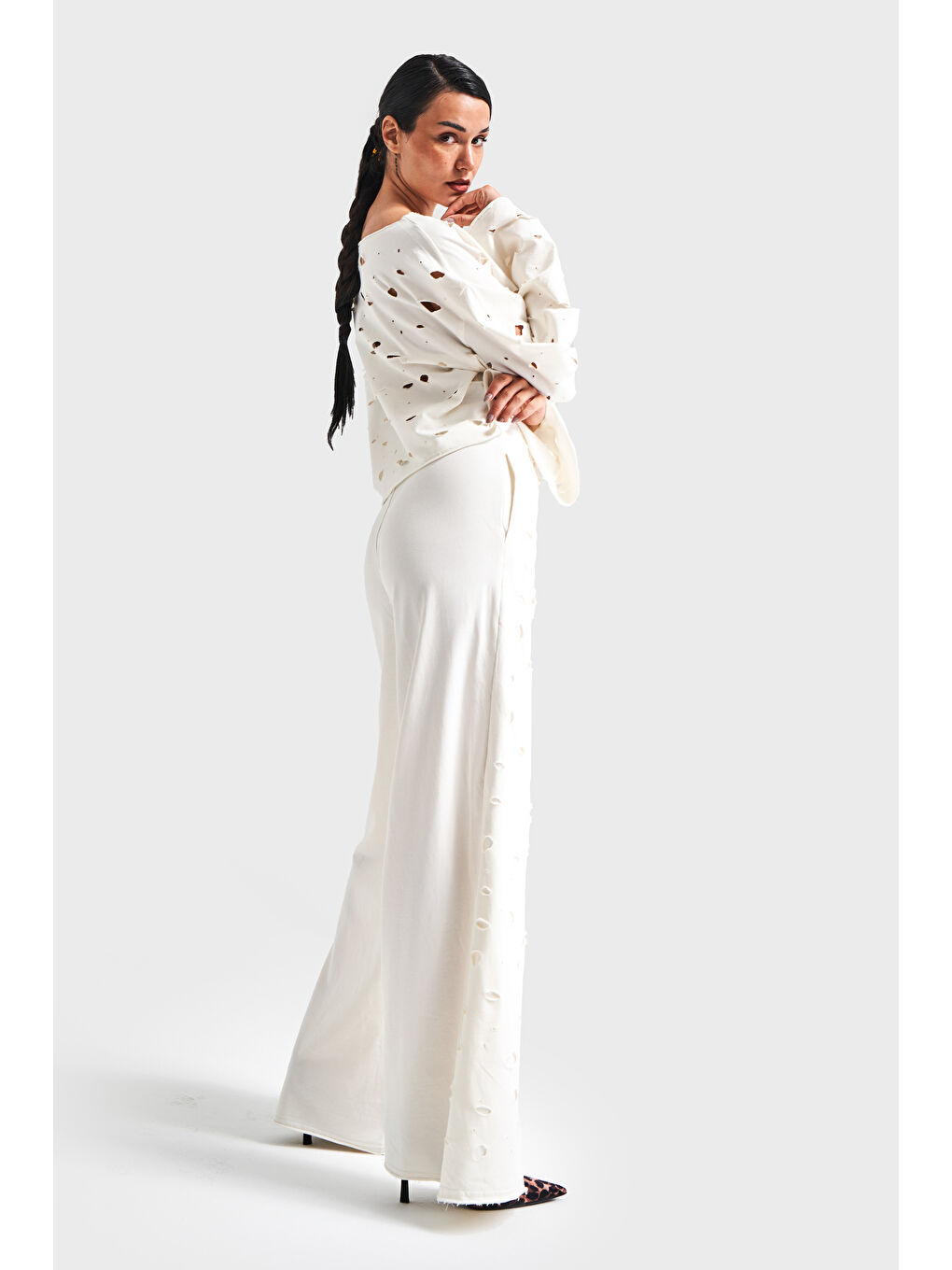 Kadın Ekru Renk Palazzo Fit Yırtık Detaylı Örme Kumaş Tasarım Pantolon-2