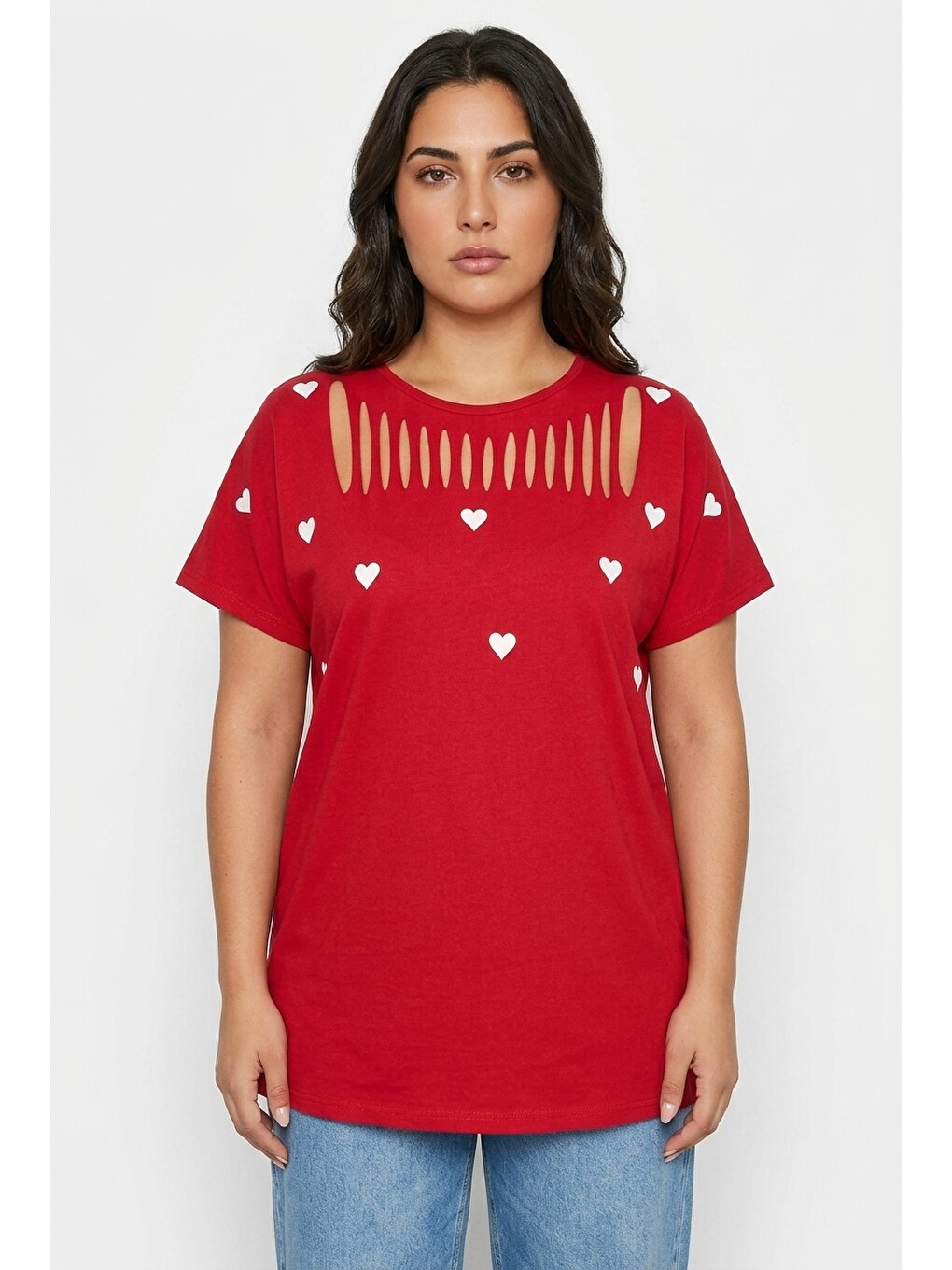 Kırmızı Önü Kesikli Kalp Desenli T-shirt-1