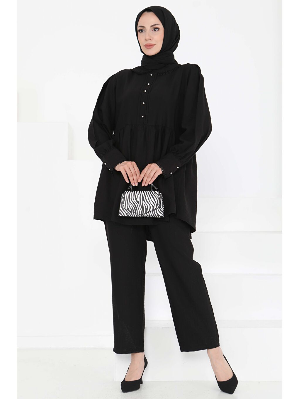 Yaka Detaylı İkili Takım Siyah - 27182-1