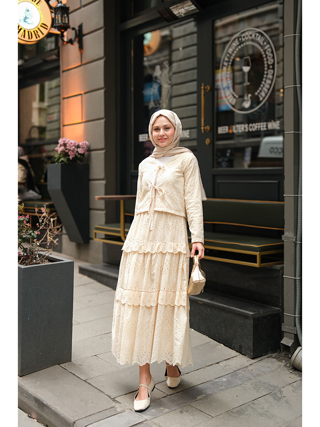 Ekru Kadın Eteği Volanlı Takım Krem-2