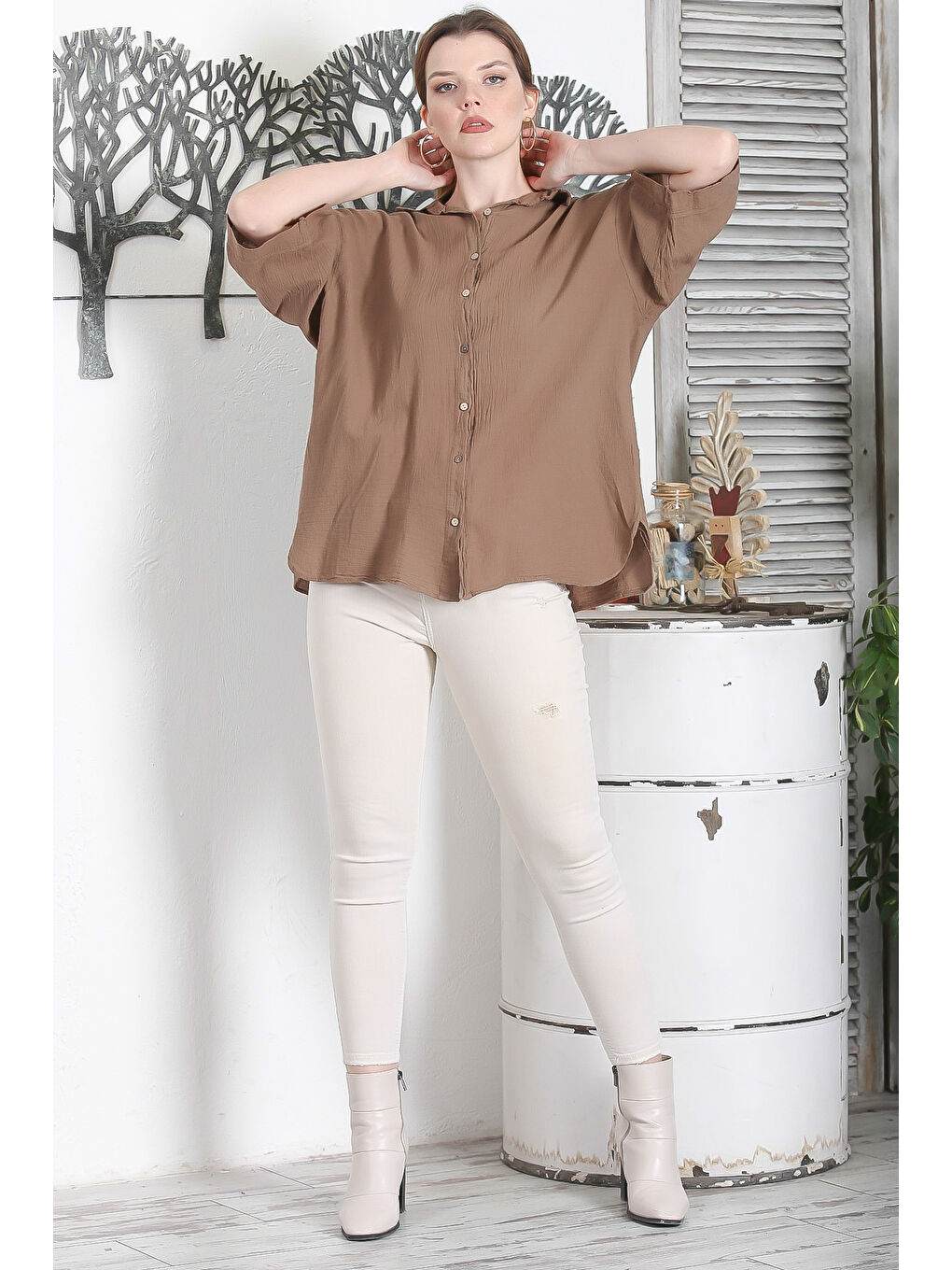 Kahverengi Açık Kahve 3/4 Kol Sedef Düğmeli Yırtmaçlı Casual Pamuk Dokuma Gömlek-4