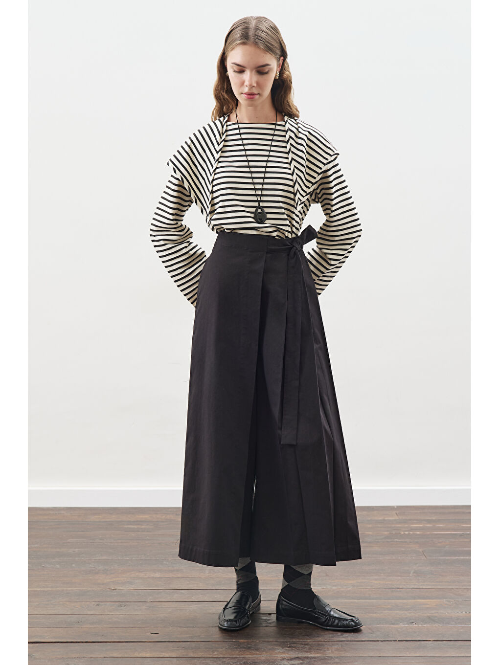 Etek Görünümlü Pantolon Siyah-2