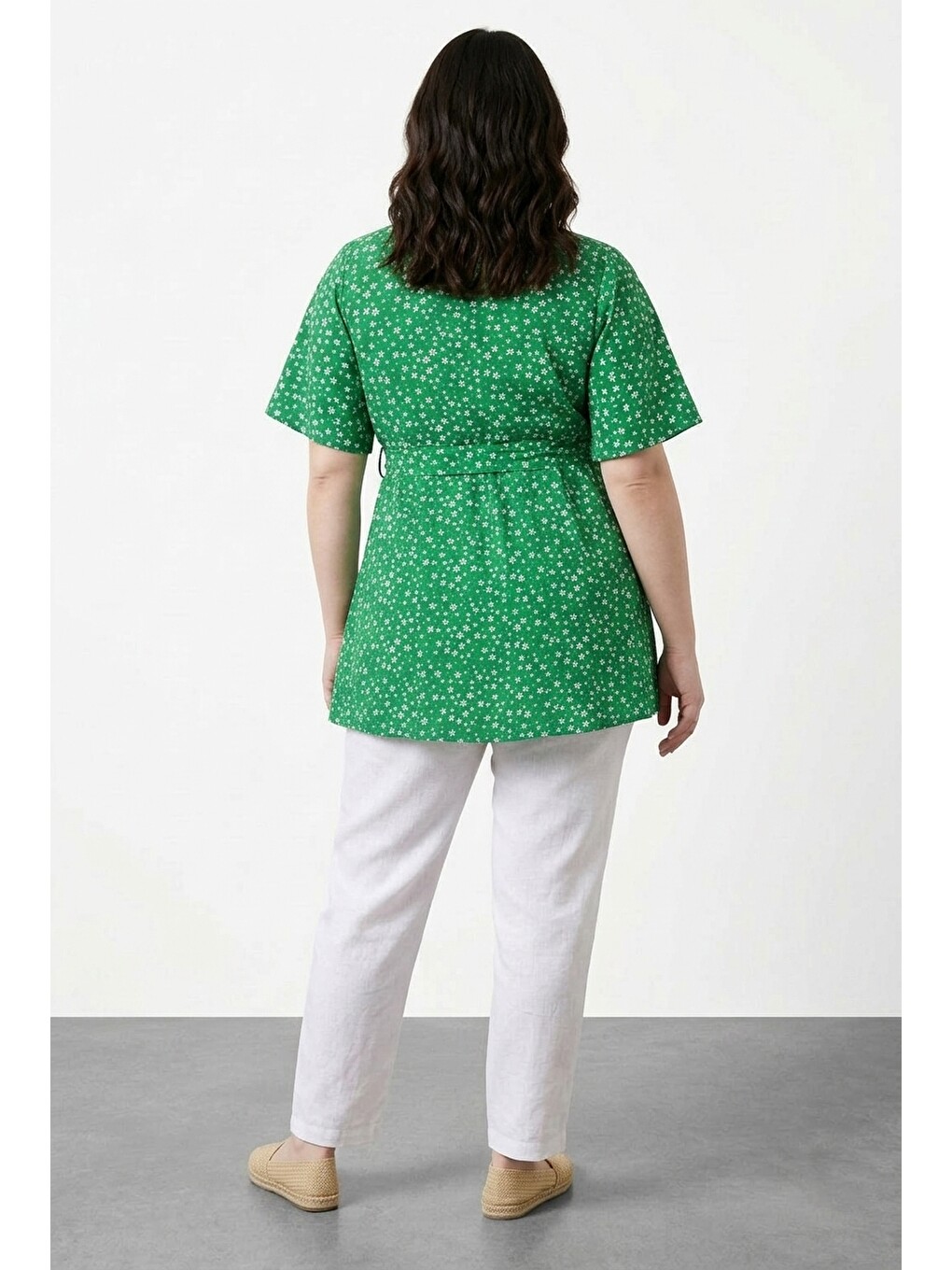 Yeşil Beli Kuşaklı V Yaka T-shirt-3