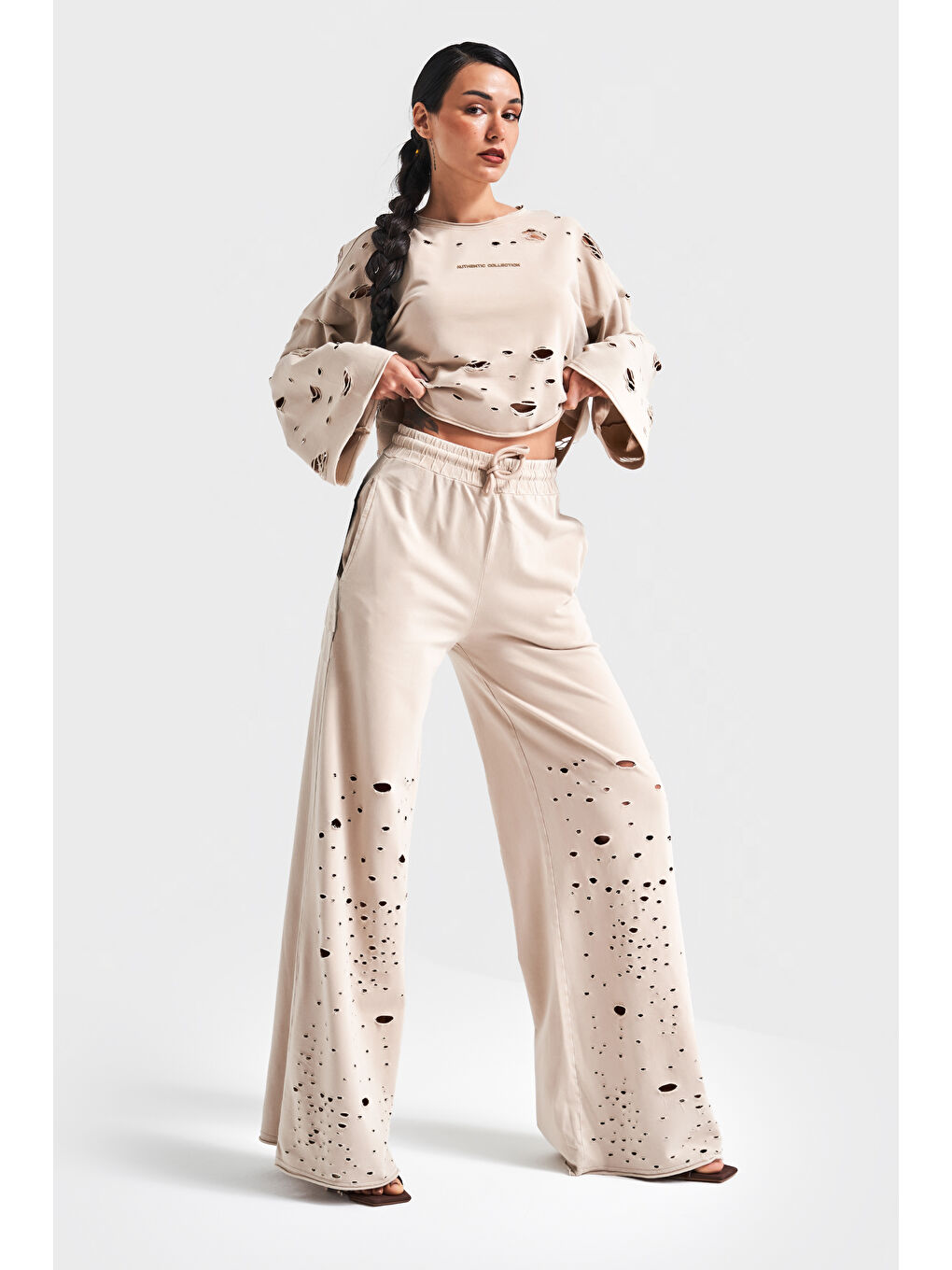 Kahverengi Kadın Kahve Rengi Örme Kumaş Yırtık Detaylı Palazzo Fit Tasarım Pantolon-3