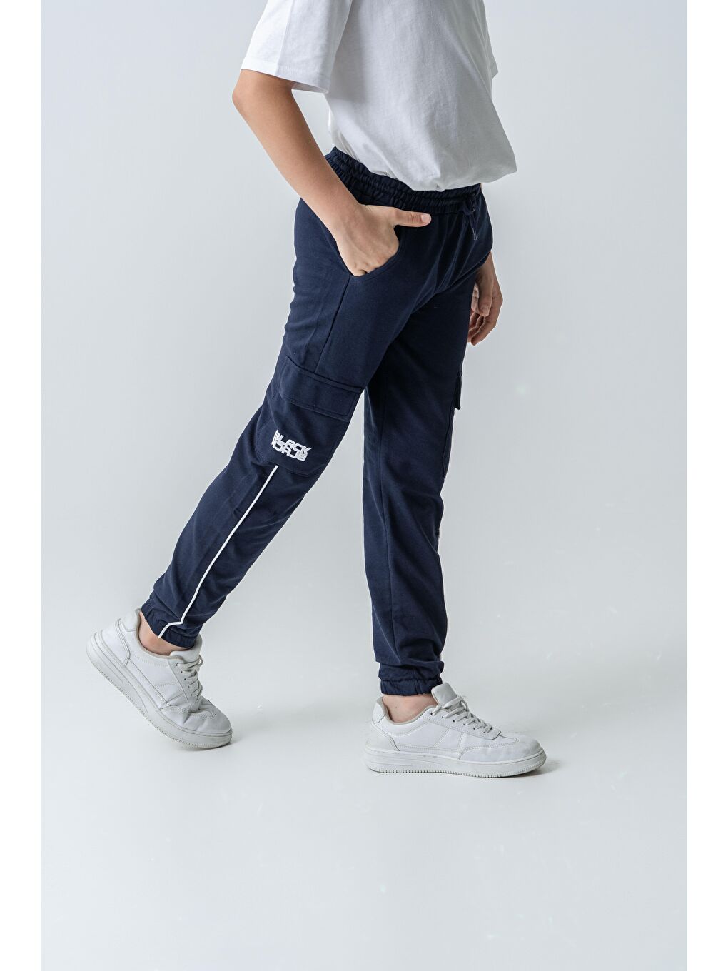 Lacivert Çift Kargo Cepli Sağ Cep Baskılı Çift Bacak Biyeli Erkek Çocuk Eşofman Altı-2