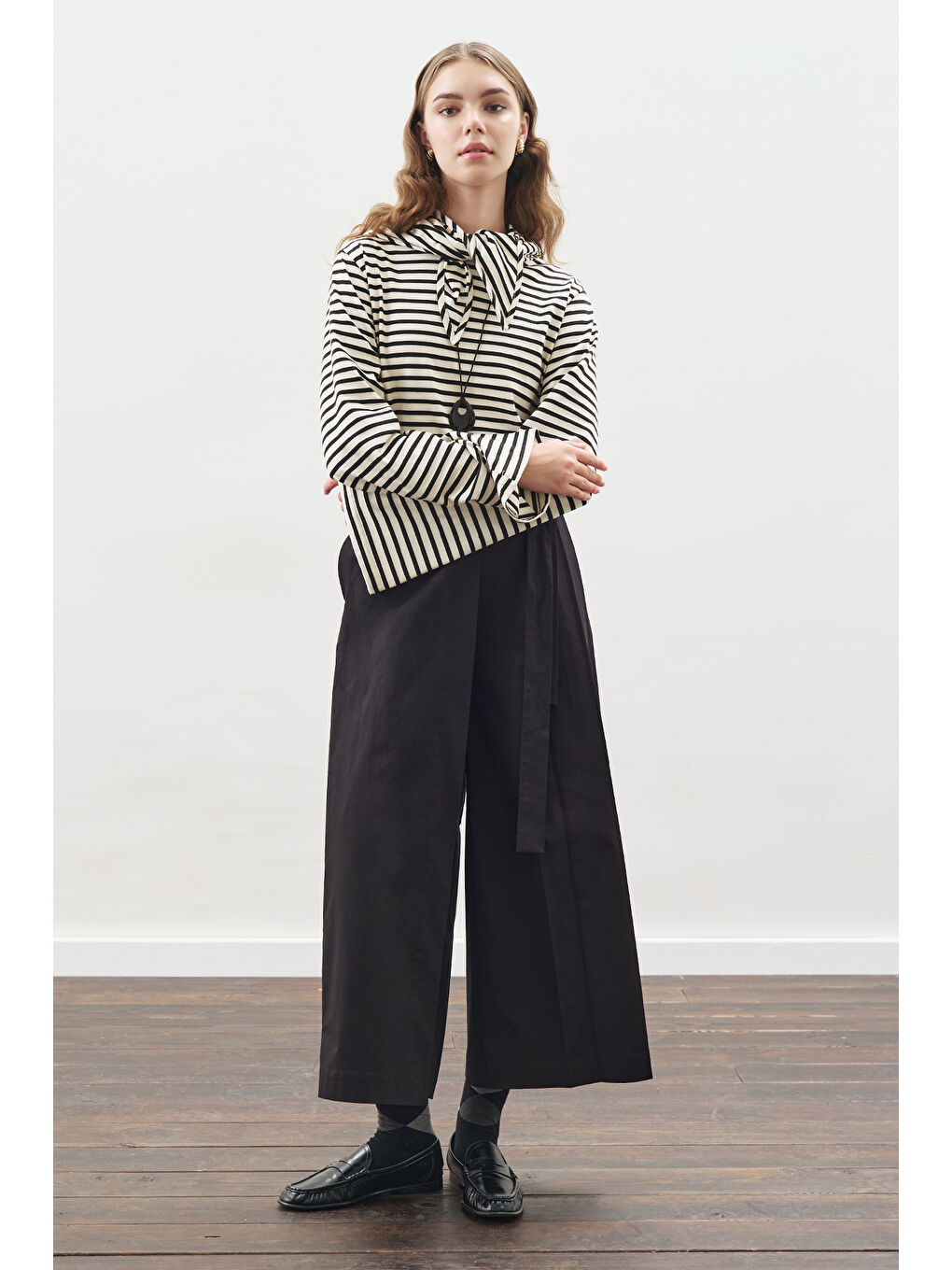 Etek Görünümlü Pantolon Siyah-4