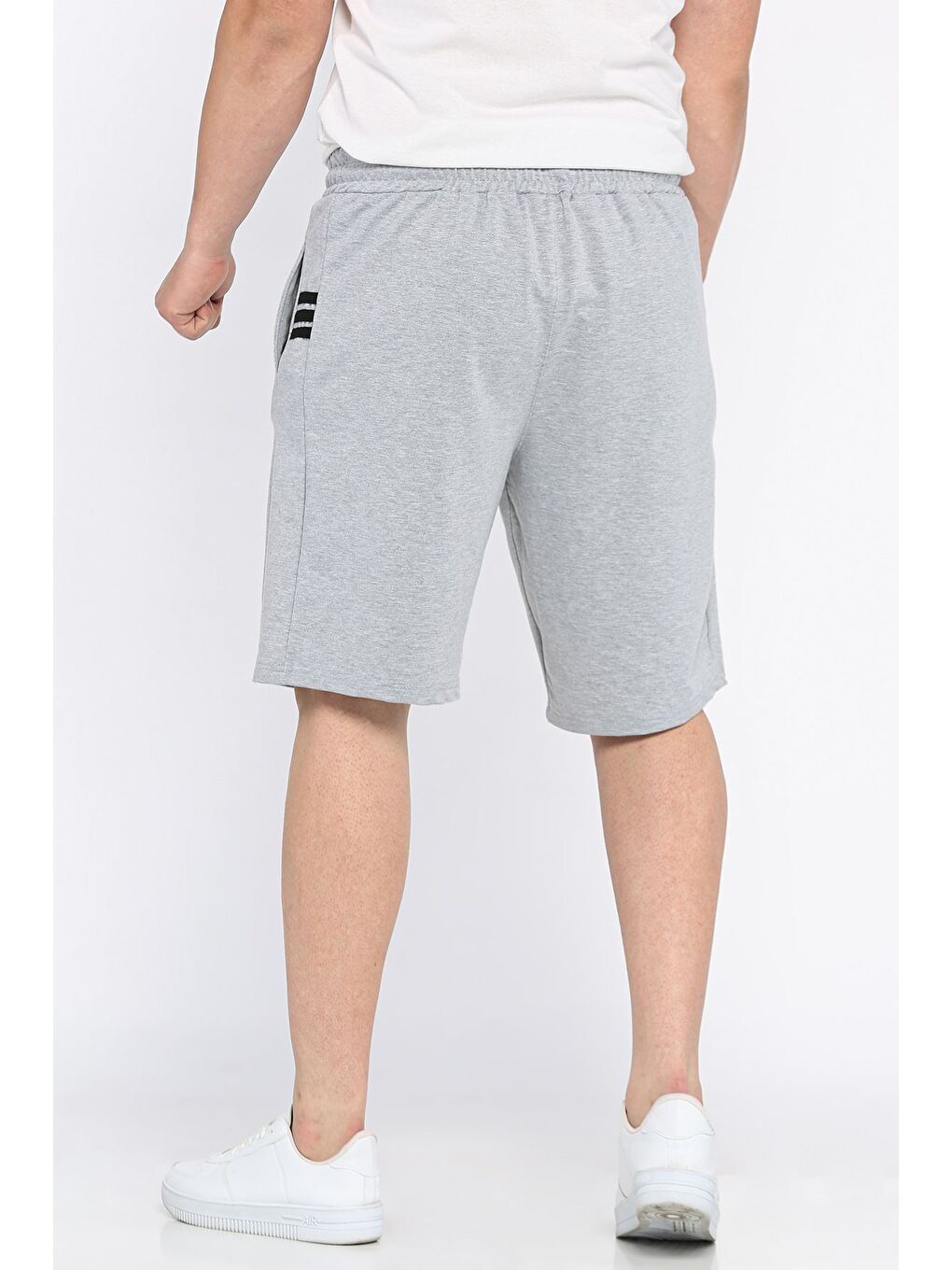 Gri Erkek Şerit Detaylı Bel Lastikli Şort-2