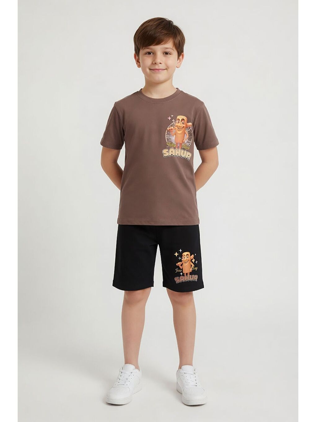 Kahverengi Erkek Çocuk Bisiklet Yaka Tişörtlü Şortlu 2li Baskılı Takım 24000-2