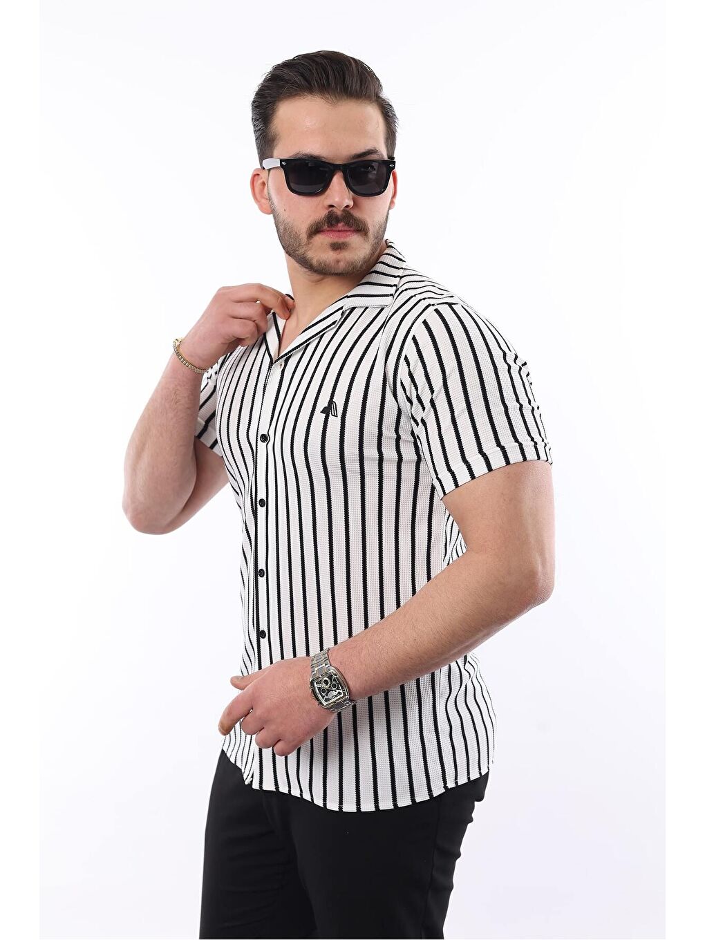 Siyah Erkek Kısa Kollu Slim Fit Yazlık Çizgili Gömlek-2