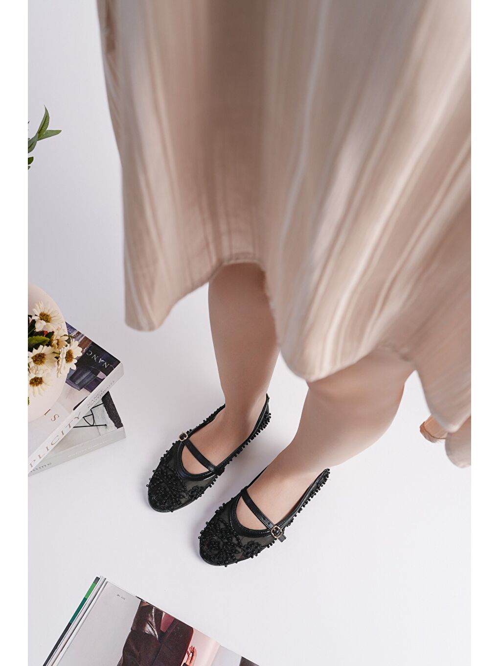 Siyah LACE Kadın File Detaylı Boncuk İşlemeli Bantlı Günlük Babet Ayakkabı-1