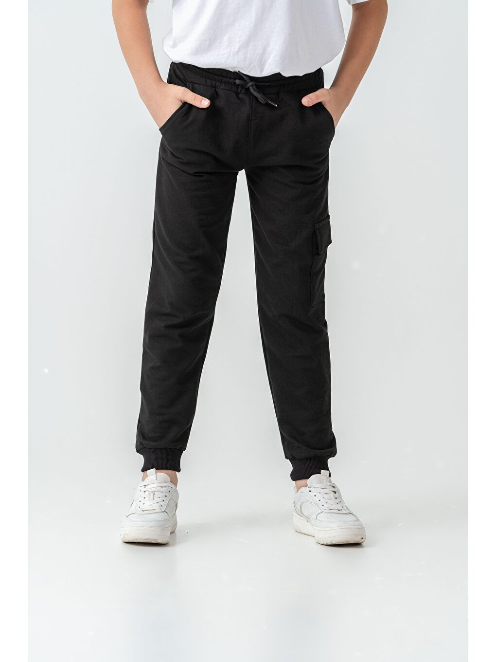 Siyah Kargo Cepli Erkek Çocuk Eşofman Altı