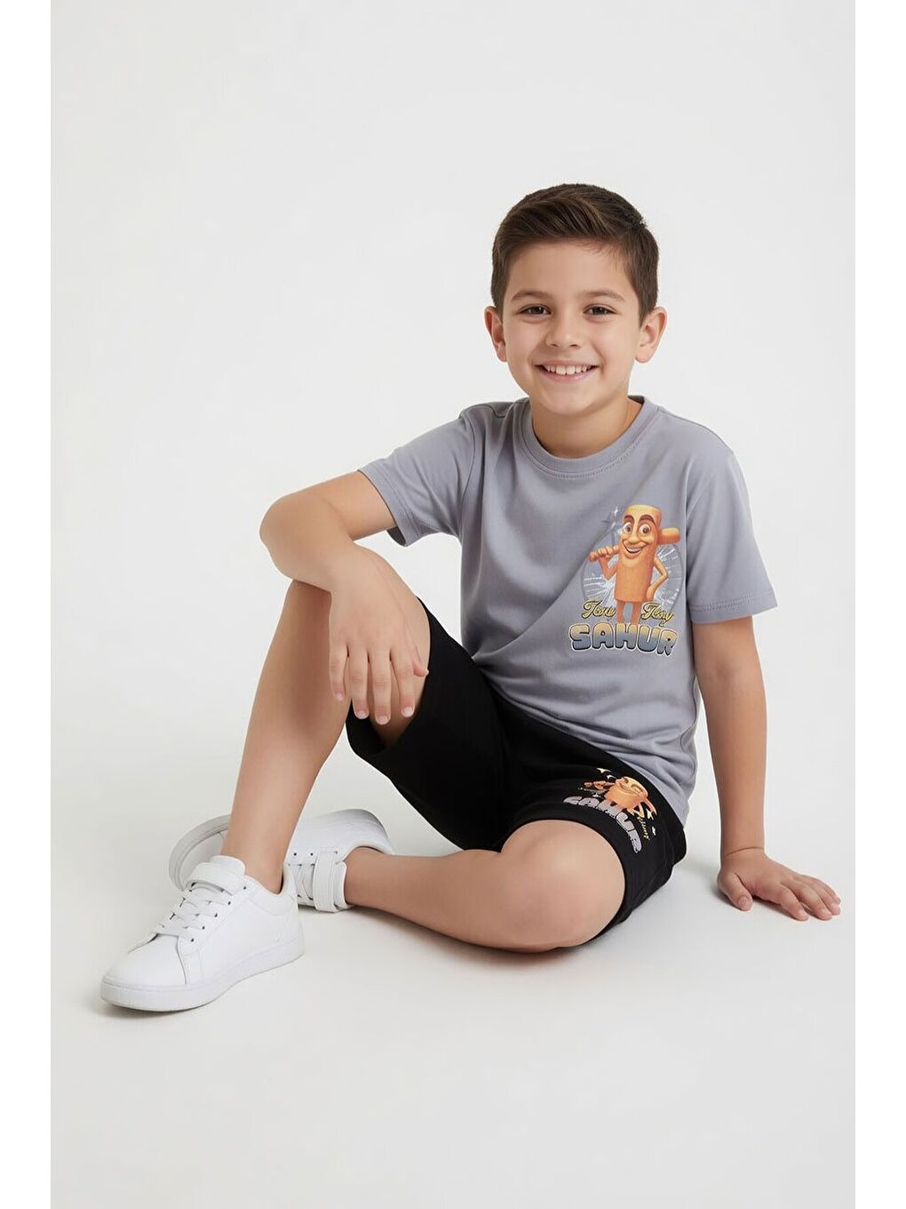 Gri Füme Erkek Çocuk Bisiklet Yaka Tişörtlü Şortlu 2li Baskılı Takım 24003-3