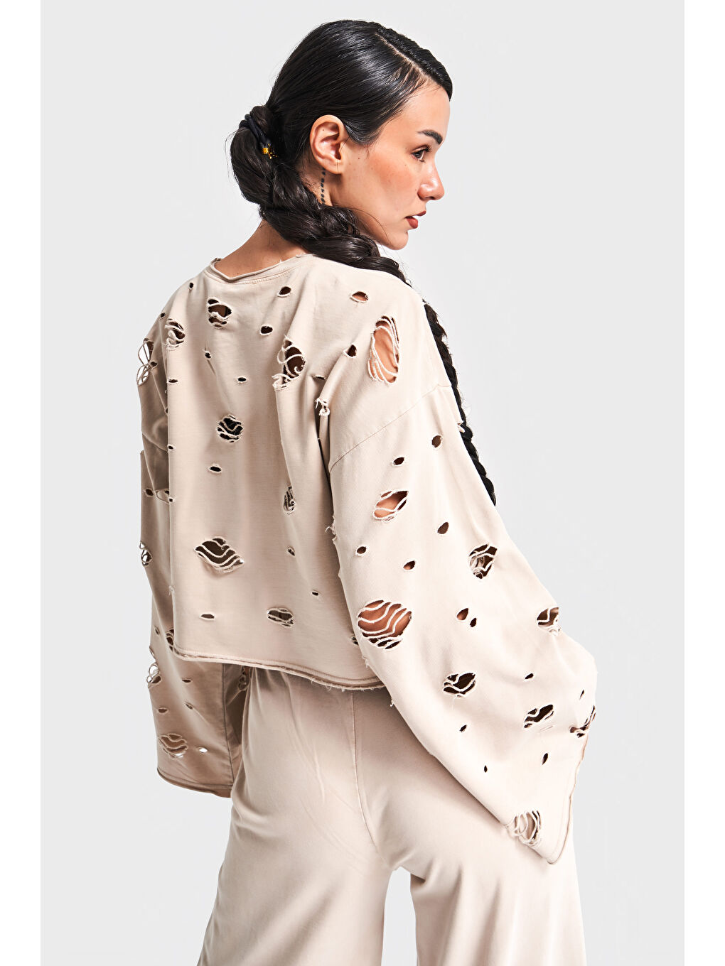 Kahverengi Kadın Kahve Renk Örme Kumaş Yırtık Detaylı Oversize Tasarım Sweatshirt-1