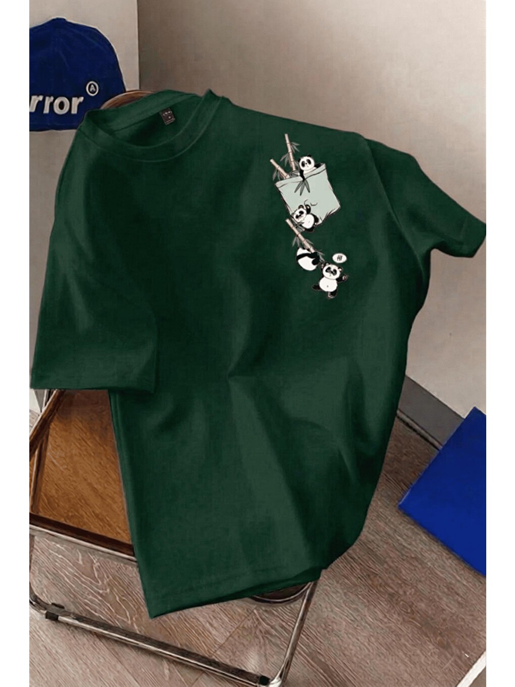 Yeşil Bambu Panda Grafikli Cep Detaylı Kısa Kollu Oversize Unisex Bisiklet Yaka Tişört