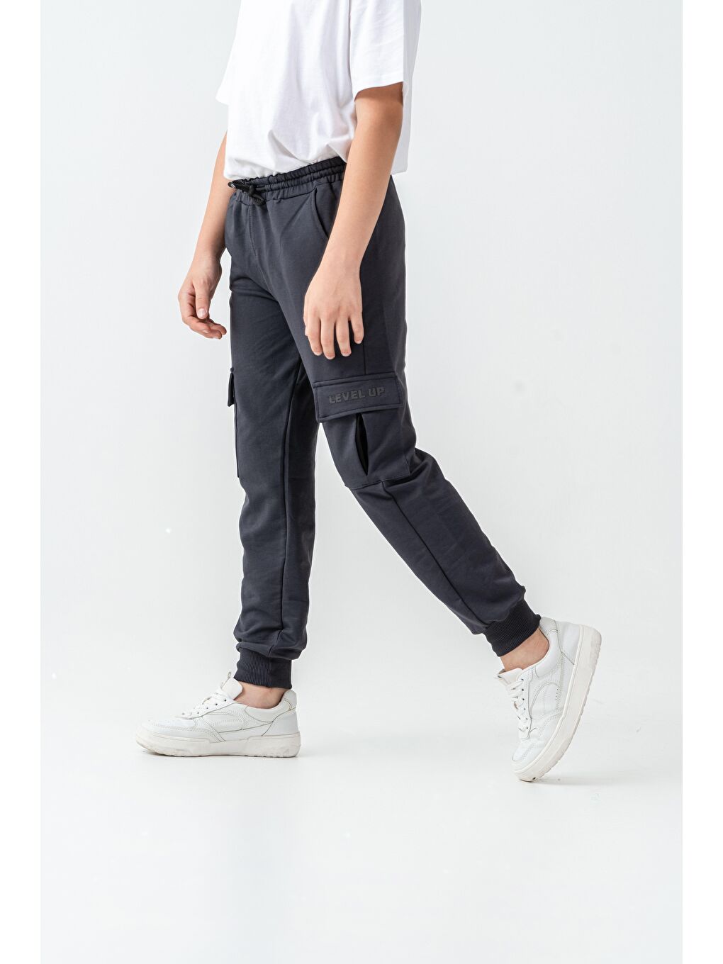 Gri Kargo Cepli Cep Kapağı Level Up Baskılı Erkek Çocuk Eşofman Altı