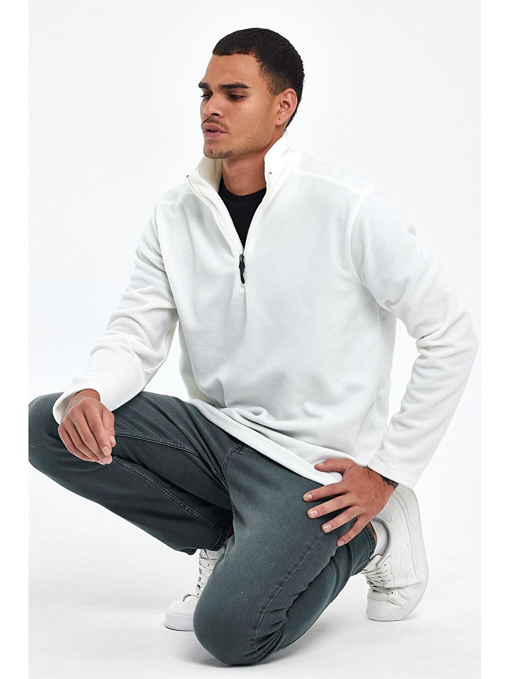 Ekru Erkek Rahat Kalıp Softech Polar Yarım Fermuarlı Sweatshırt spr24pw20-1
