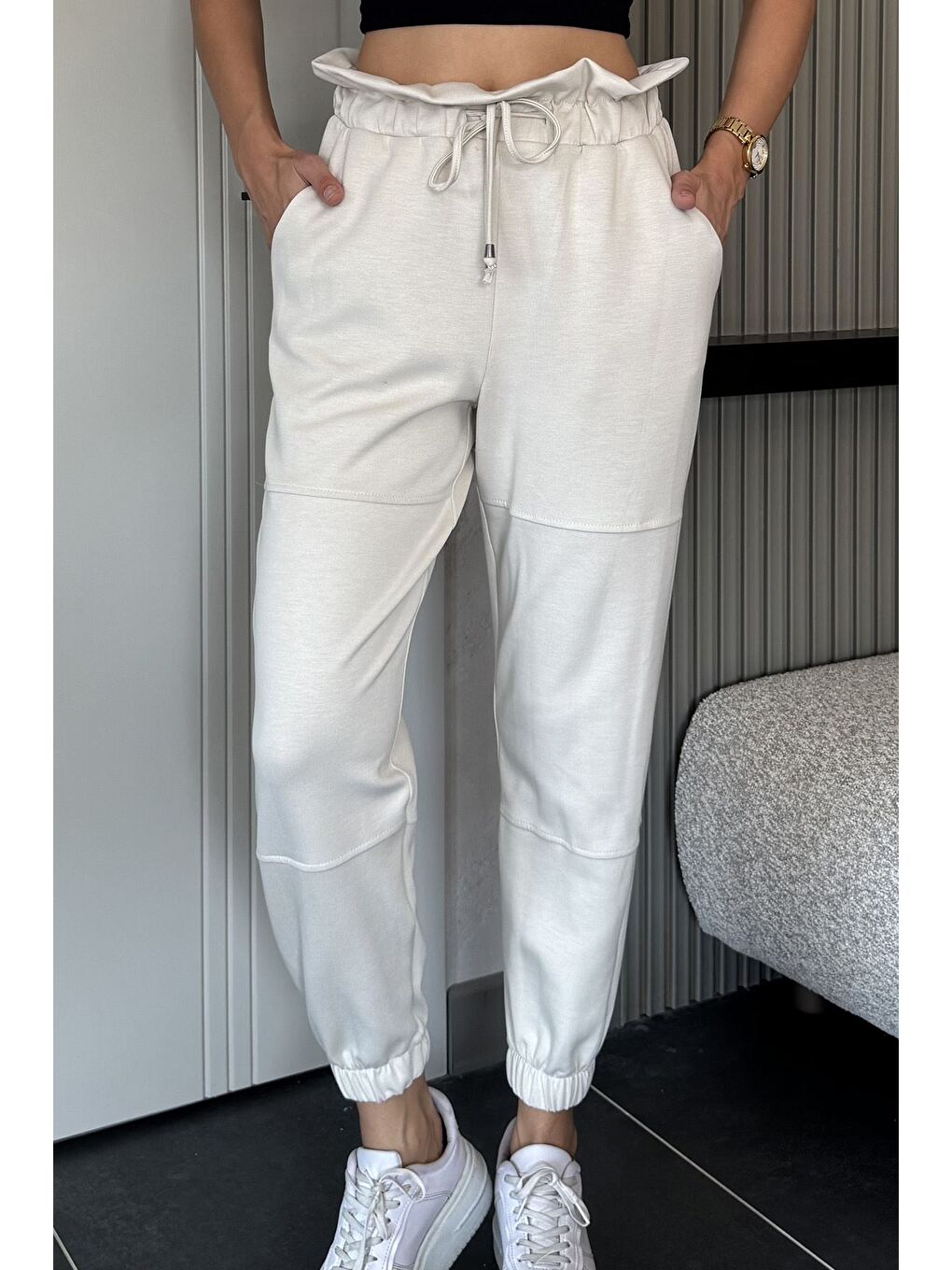 Bej Bel Ve Paça Lastikli Jogger Eşofman Altı