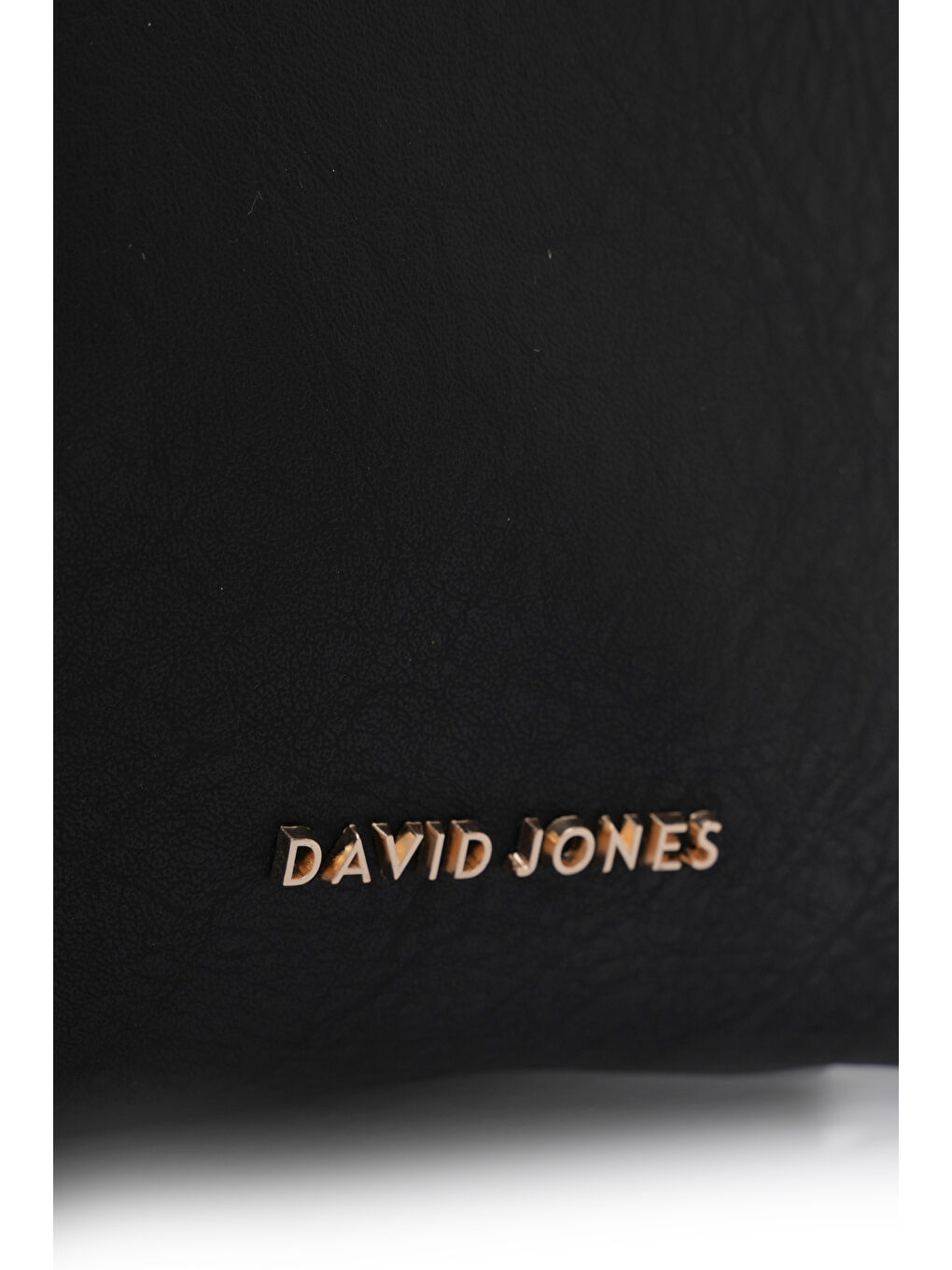 Siyah Kapaklı Fermuar Detaylı Çapraz Askılı Çanta DJ245-2-3