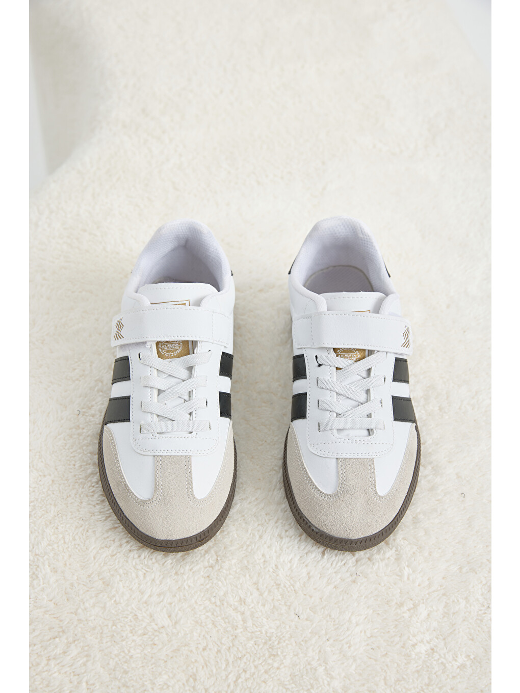 Çocuk Unisex Beyaz Siyah Termo Taban Yanı Şeritli Cırtlı Bağcıklı Sneaker-1