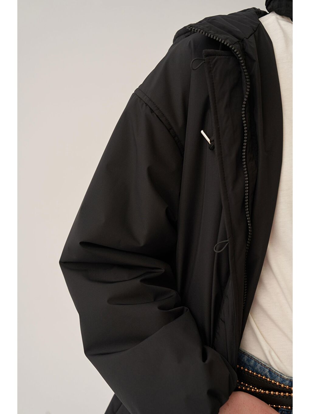 Siyah-Kemerli Relax Şişme Mont-5