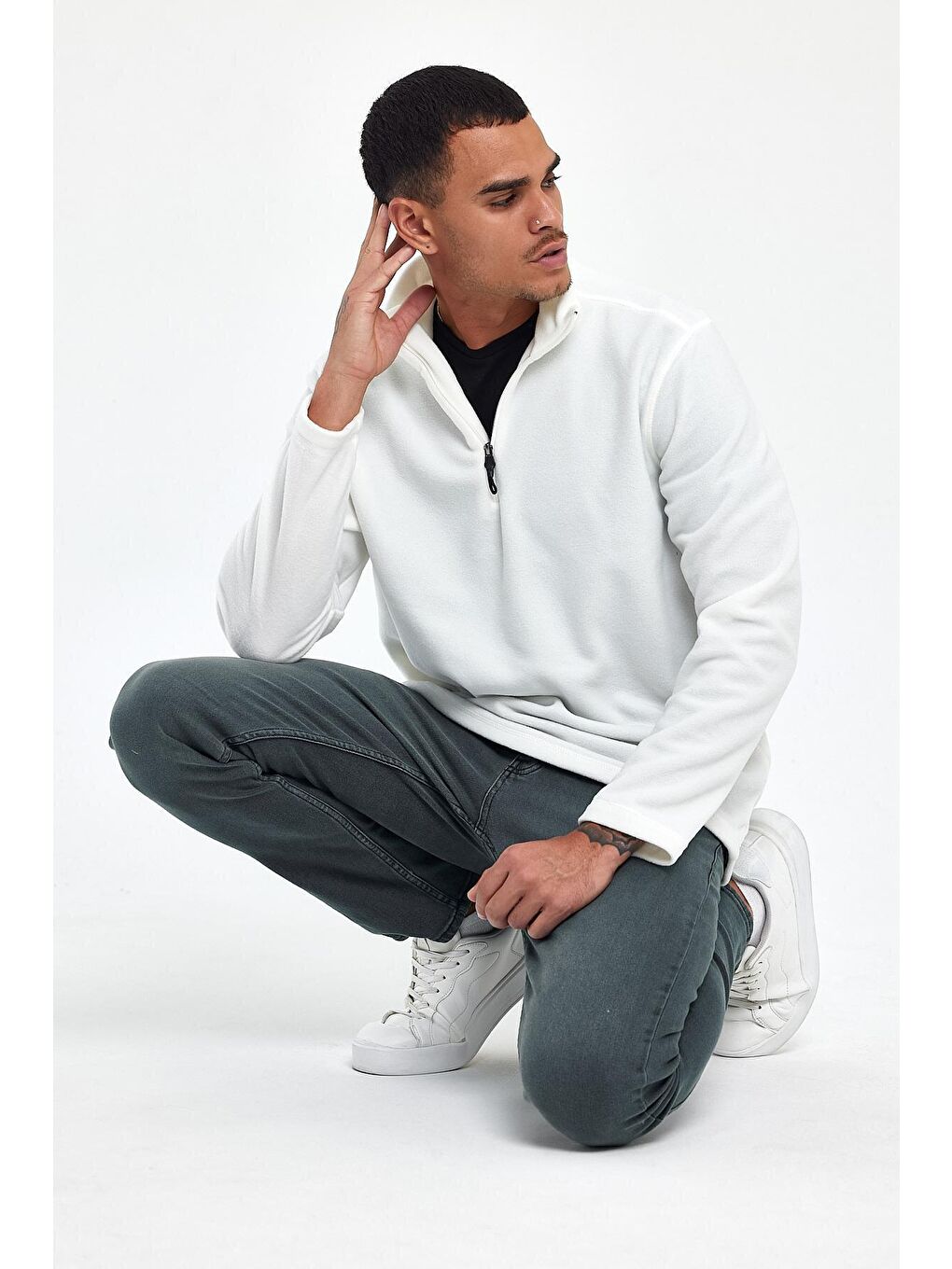 Ekru Erkek Rahat Kalıp Softech Polar Yarım Fermuarlı Sweatshırt spr24pw20-3