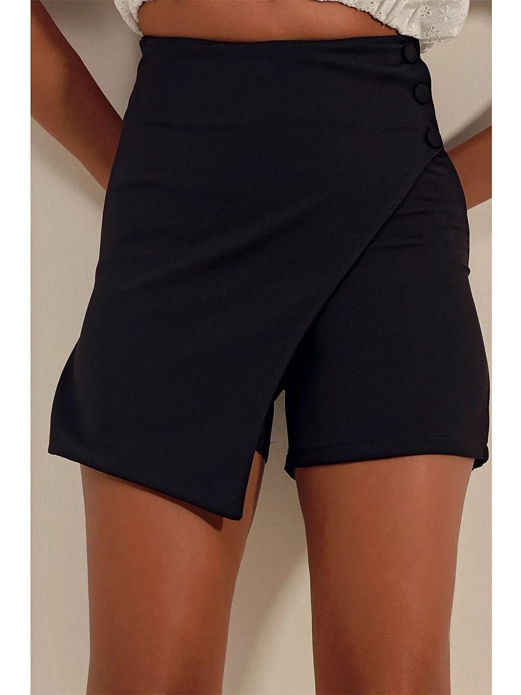 Siyah Kadın Şort Etek-1