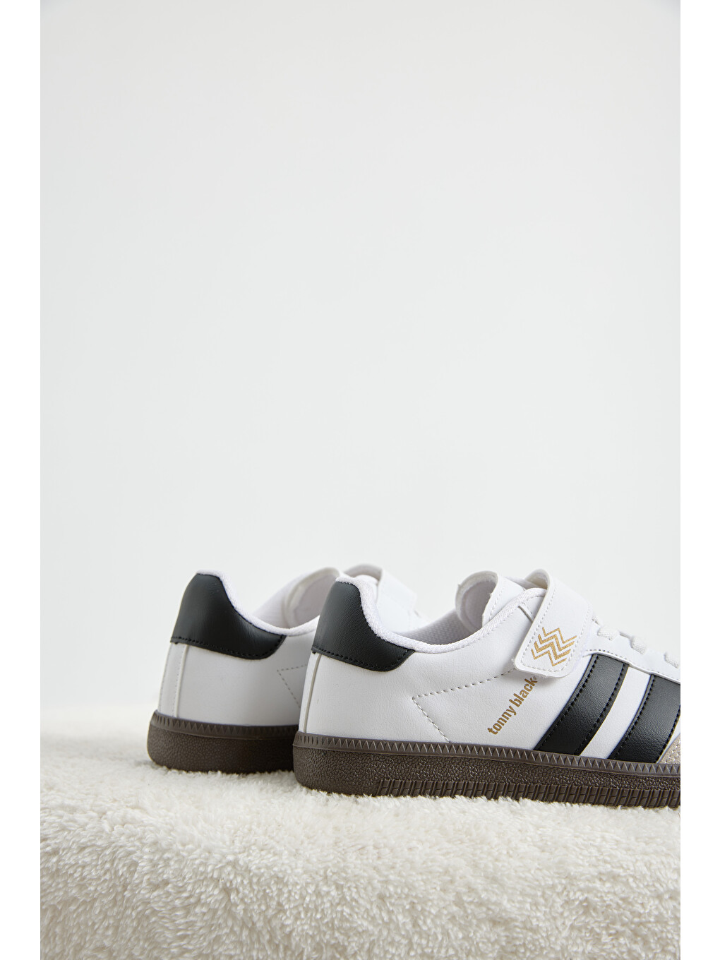 Çocuk Unisex Beyaz Siyah Termo Taban Yanı Şeritli Cırtlı Bağcıklı Sneaker-3