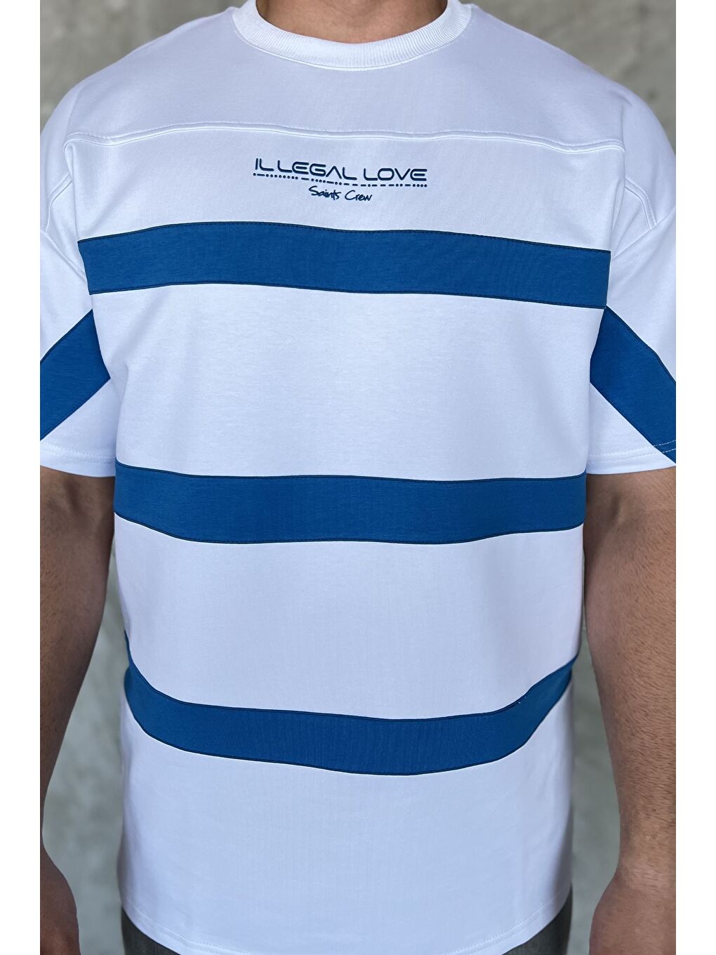 Beyaz Bisiklet Yaka Renk Garnili Erkek Tişört-3