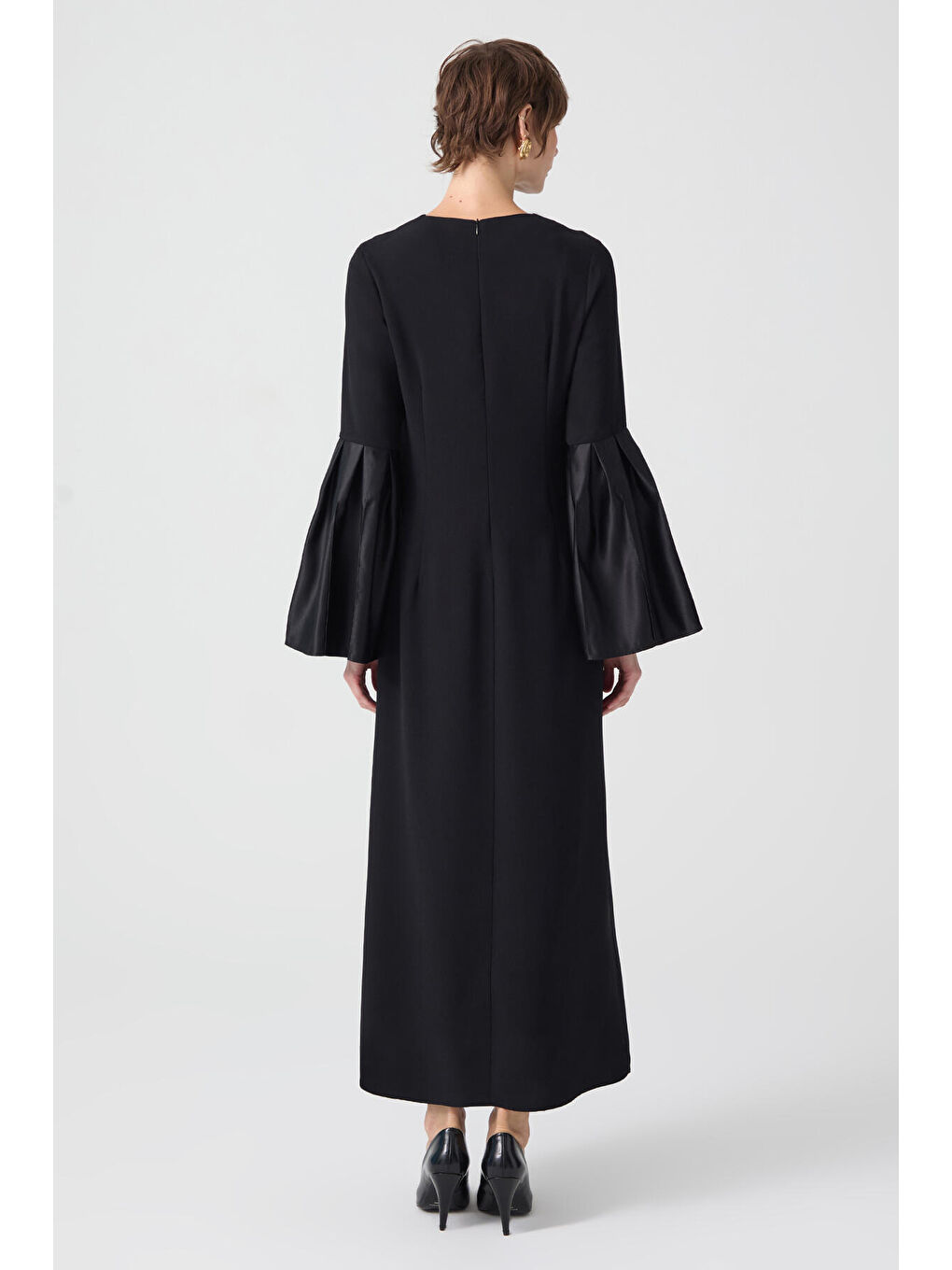 Siyah Tafta Kol Detaylı Elbise-4
