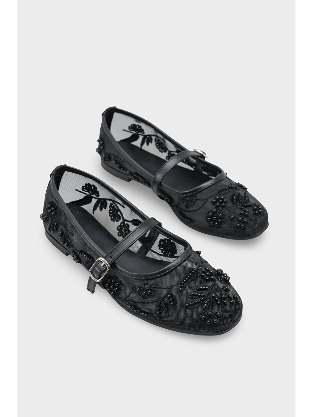 Siyah Mathilde Dantelli Fileli Nakışlı Kadın Babet-1