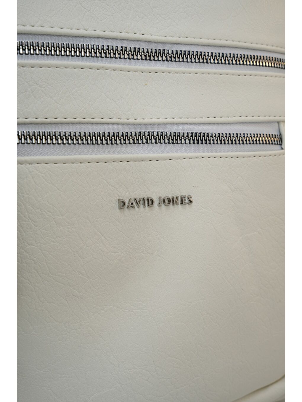 Beyaz Çok Bölmeli Fermuarlı Kadın Sırt Çantası DJ257-1-6