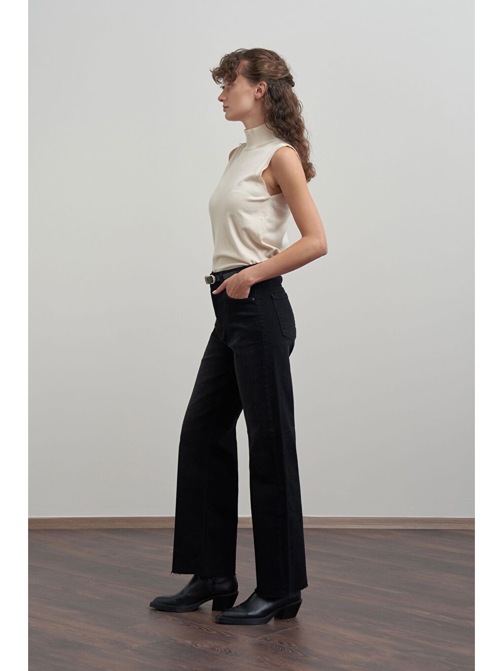 Siyah-Yüksek Bel Geniş Paça Jean Pantolon-1