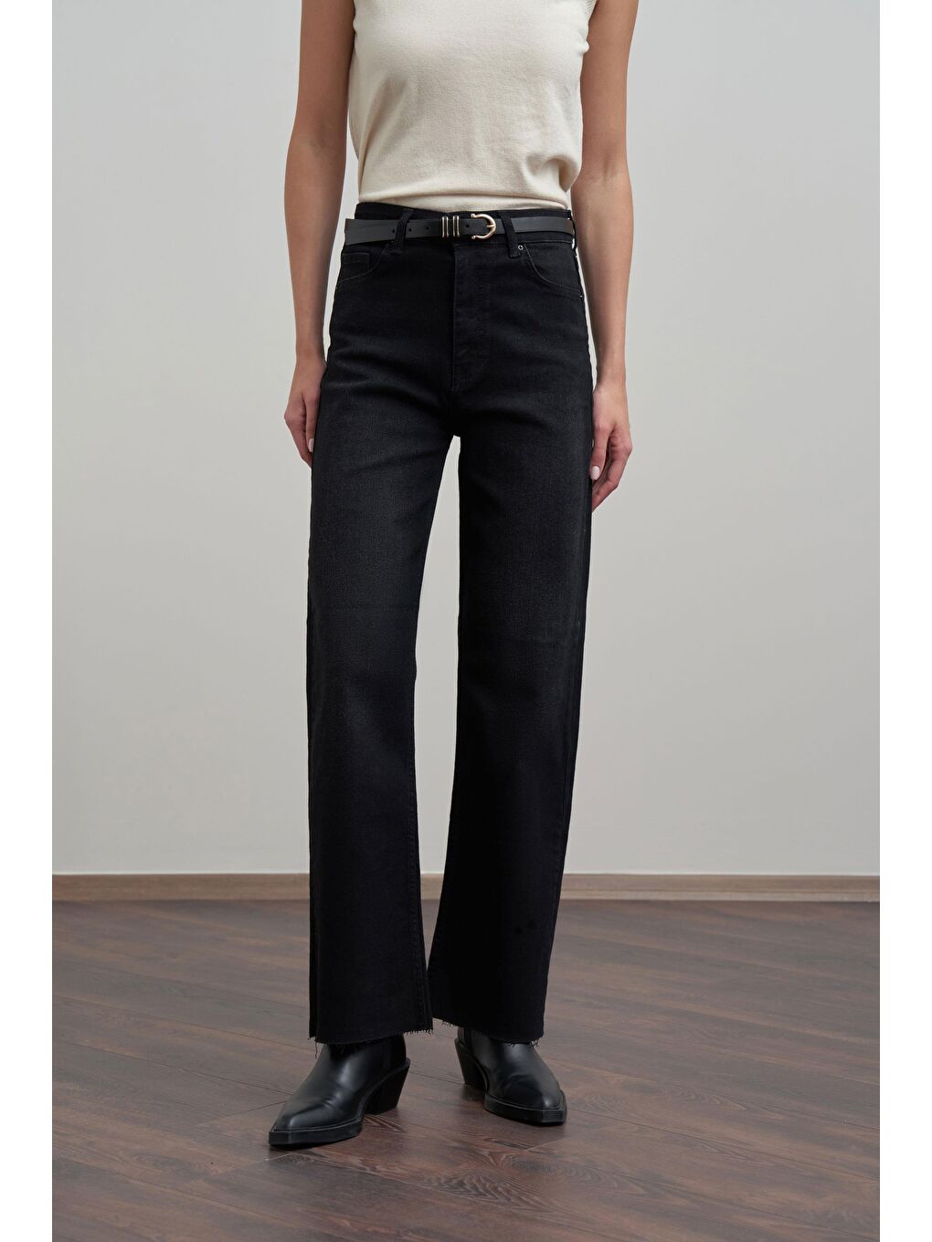 Siyah-Yüksek Bel Geniş Paça Jean Pantolon-3