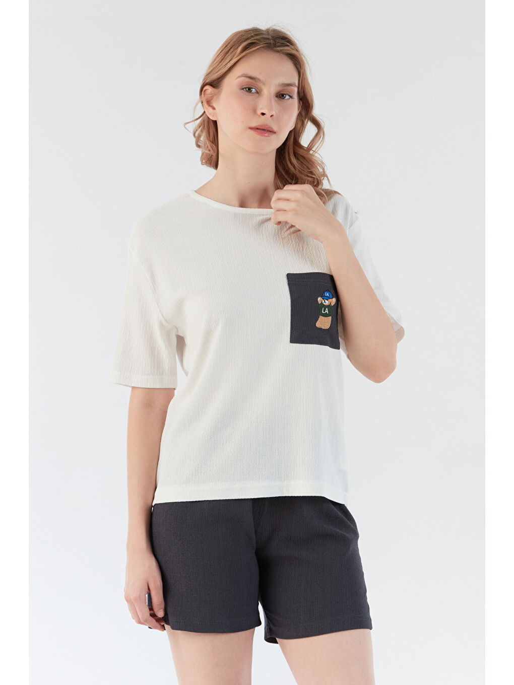 Antrasit Bürümcük Kumaş Ayıcık Nakışlı Cepli Şortlu Takım-2