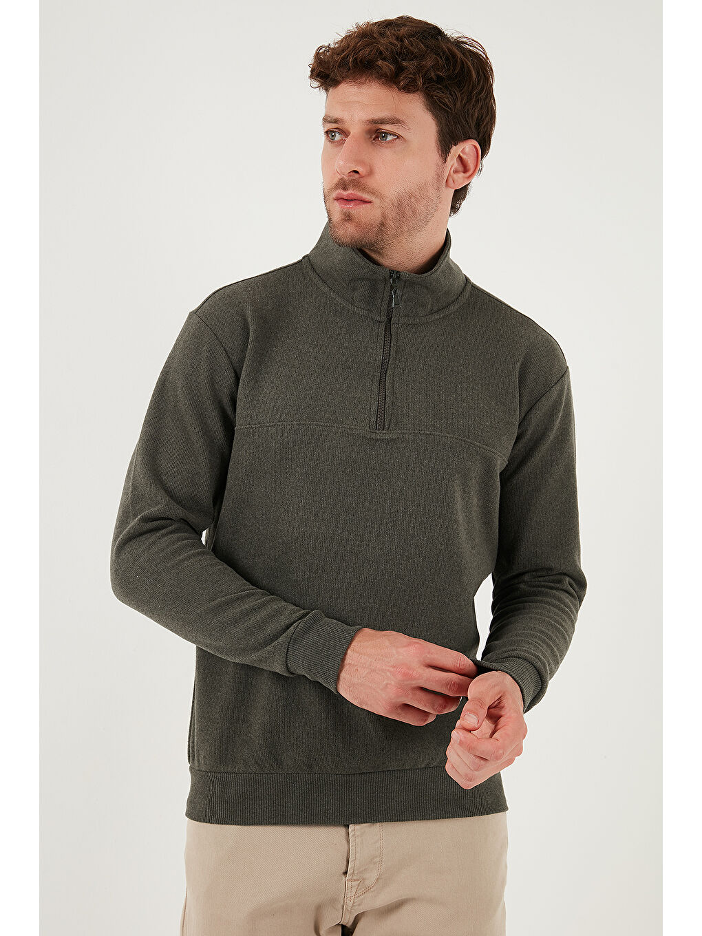 Haki Pamuklu Regular Fit Yarım Fermuarlı Dik Yaka Kazak 456112-4