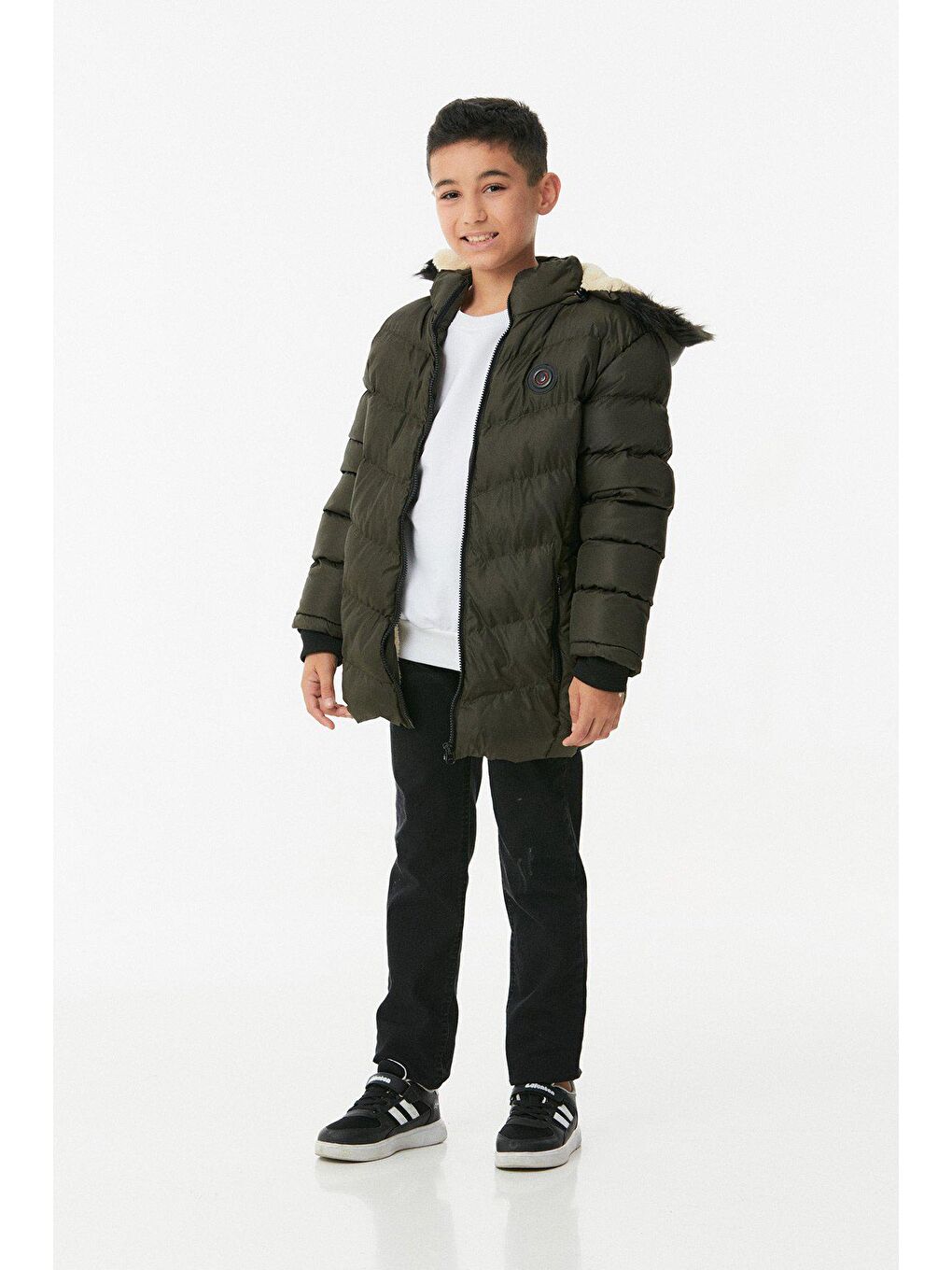 Haki Kapüşonu Kürklü Erkek Çocuk  Şİşme Mont