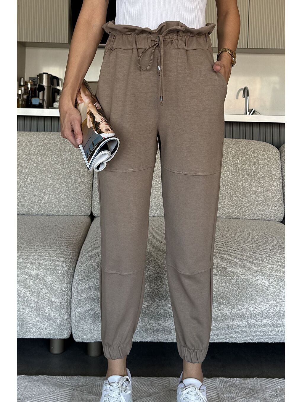 Bej Bel Ve Paça Lastikli Jogger Eşofman Altı