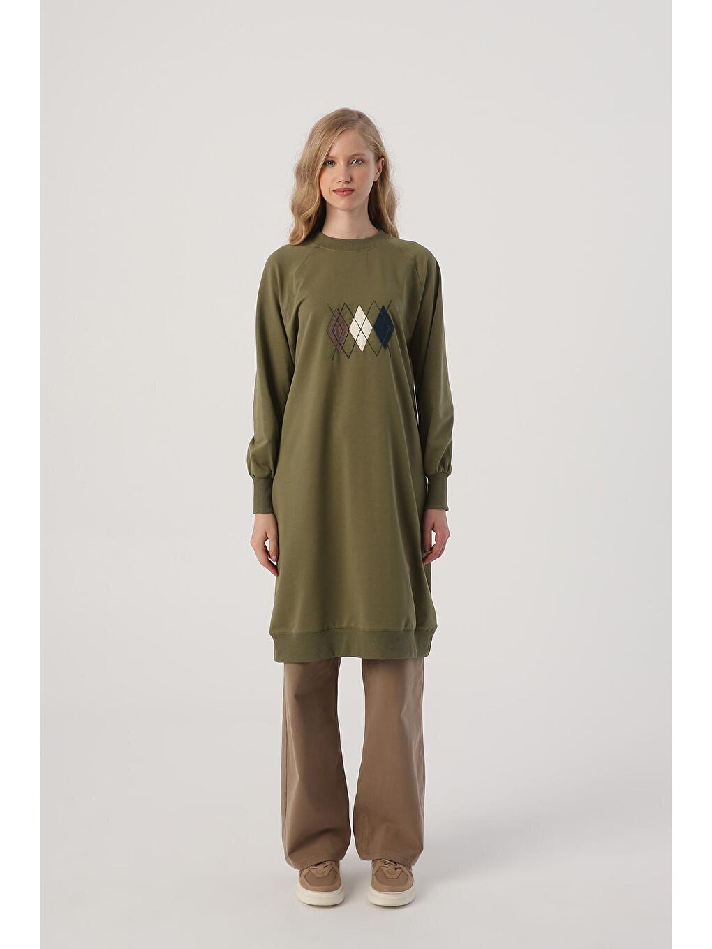 Açık Haki Baklava Aplike Nakışlı Sweat Tunik-1