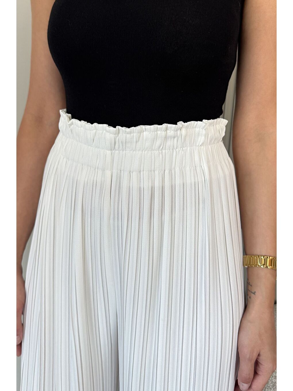 Ekru Kadın Pileli Bol Paça Pantolon-3