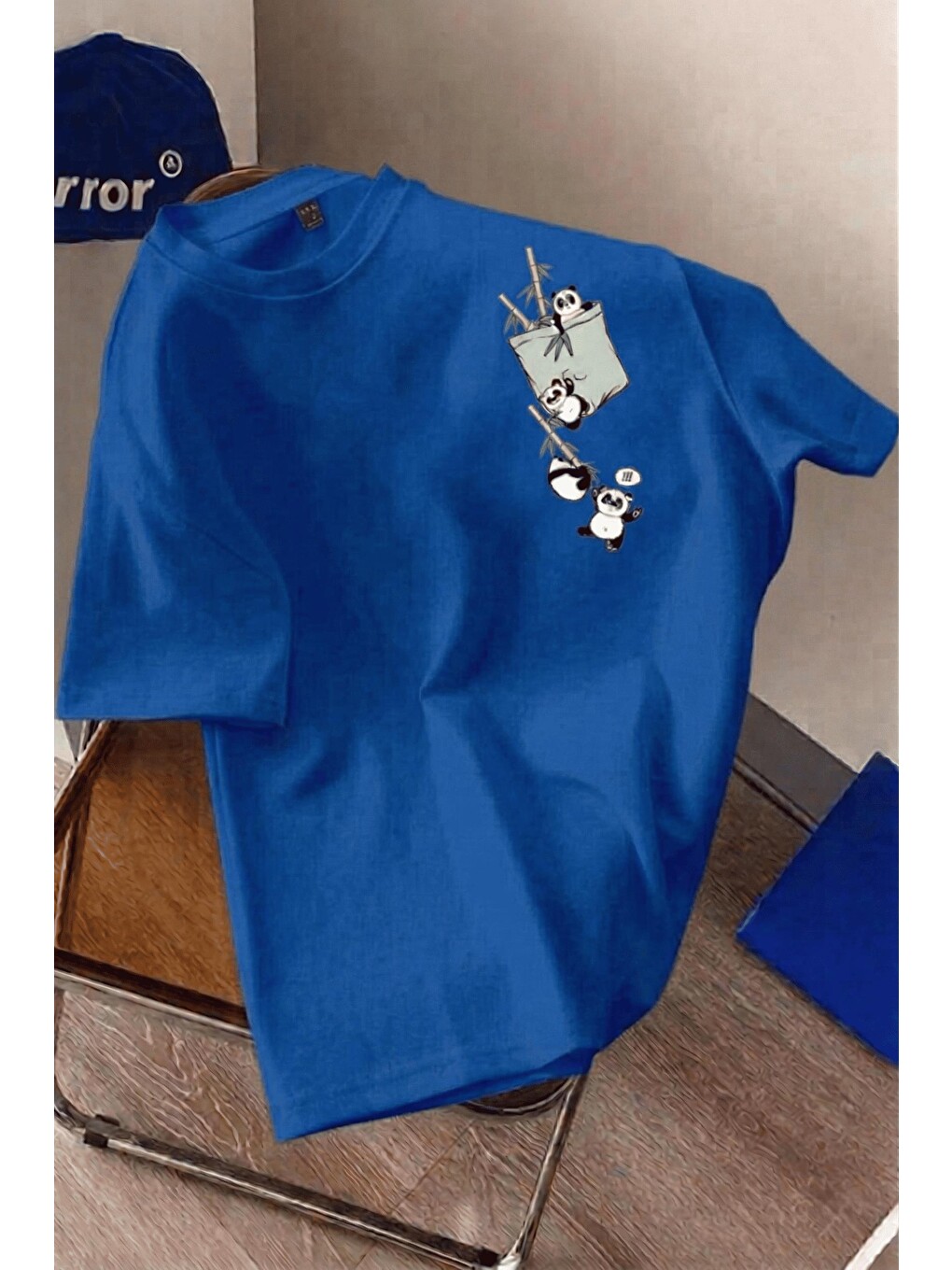 Mavi Bambu Panda Grafikli Cep Detaylı Kısa Kollu Oversize Unisex Bisiklet Yaka Tişört
